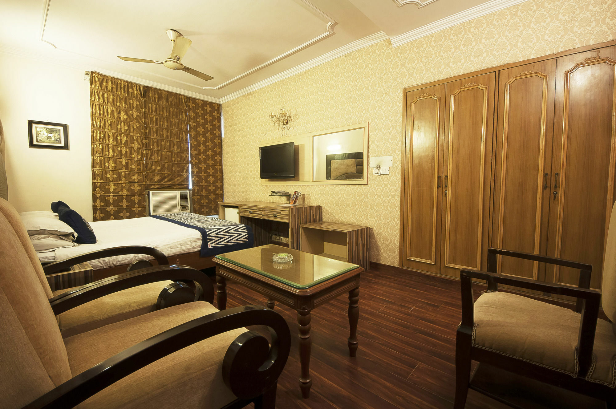 Golden Leaf Hotel Нью-Делі Екстер'єр фото